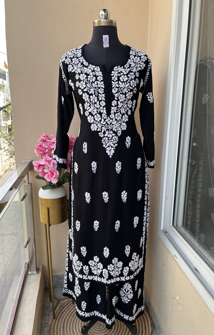Chikankari Kurti - Black (Crepe)