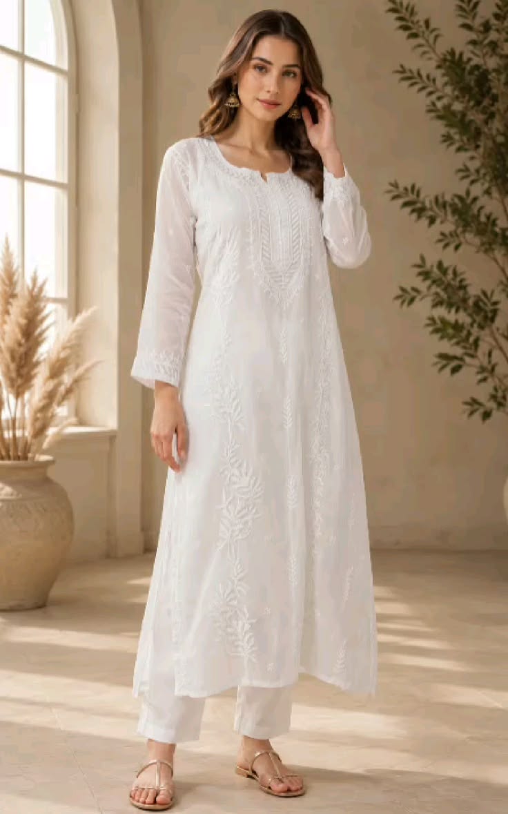 Chikankari Kurti - White (Linen)
